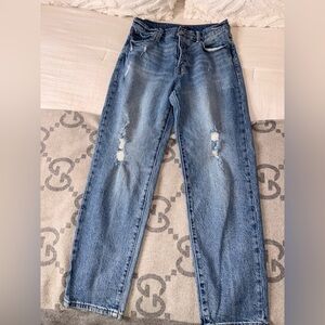 Lucky Brand high rise mom Blue Jeans
